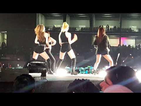 [FANCAM] 180406 Red Velvet Irene and Seulgi performing "Greedy" SMTown Live in Dubai, April 6, 2018