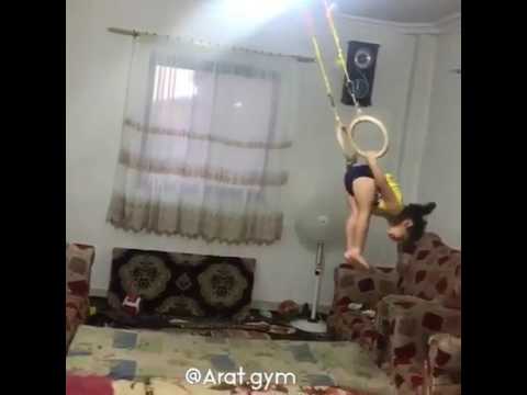 Unbelievable! Watch a little girl doing gymnastics at home