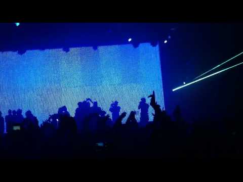 Avicii -- Abow ( Kings Of Leon 'Sex Is On Fire' Acapella) LIVE!