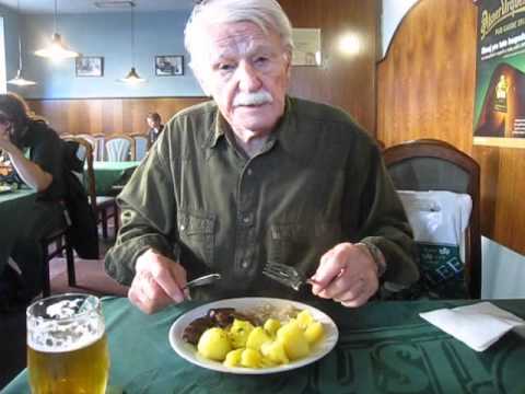 Smullen van het lunchmenu Smullen van het lunchmenu