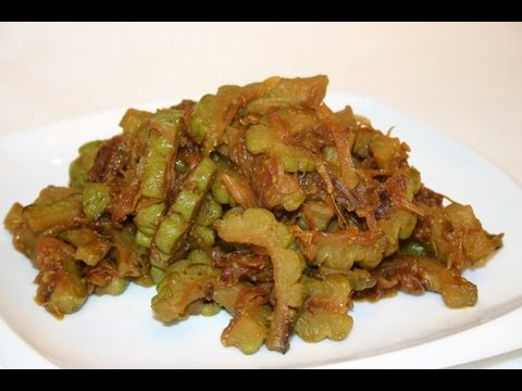 カレラ (ゴーヤ) とオニオン サブジ｜私はカレー インドのレシピを表示します。 (Karela (Bitter Gourd) and Onion Subzi | Show Me The Curry Indian Recipe)
