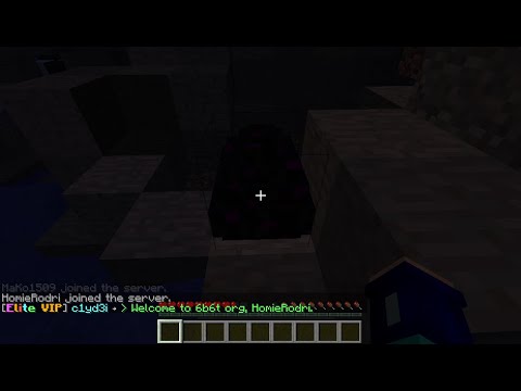 Pk1pro - Trying to escape Spawn in Minecraft's Oldest Cracked Anarchy Server !