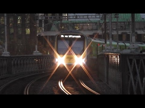 IE 29000 Class DMU Train number 29124 - Tara Street, Dublin
