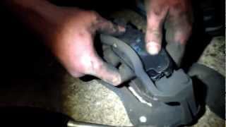preview picture of video 'Bremsen wechseln Hyundai i30cw nur Beläge replaceing brake pads tutorial'