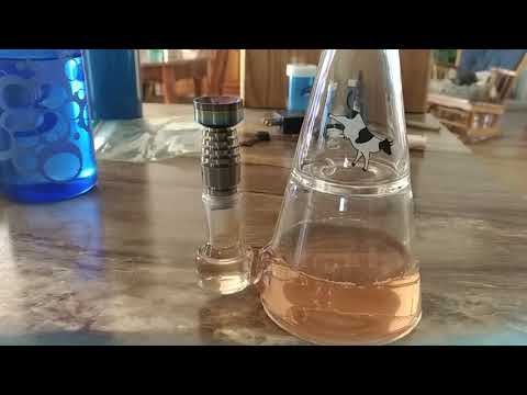 SloMo dab with HEMPER February box UFO bong!