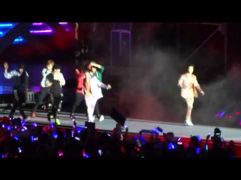[Fancam] SMTOWN Singapore 23/11/2012 - Super Junior (1)