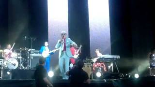 Jan Delay Endstation 17.08.11 Intro  "Rave against the machine"