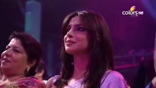 Download lagu Shahrukh Khan Rare Dance performance for Don 2 & RA One mp3 Download lagu Shahrukh Khan Rare Dance performance for Don 2 & RA One mp3