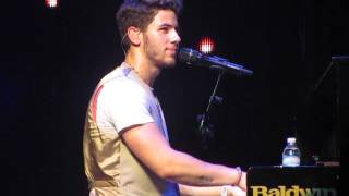 Nick Jonas - Dear God / A little bit longer - Jonas Brothers Tampa 8/3/13 HQ