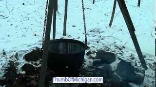 preview picture of video 'Learn About How to Make Maple Syrup the Old Fashioned Way'