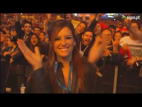 Josh Homme from QOTSA is a dick