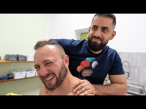 Ich erzähle wie ich im Café jemanden zum schreien gebracht habe