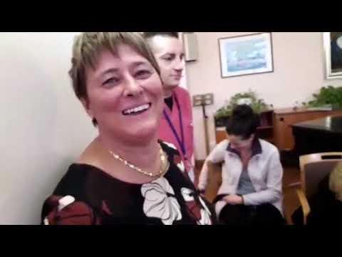 La bella storia di Natale a CiaoComo   Nipoti di Babbo Natale oggi a Villa Celesia con Un Sorriso in