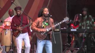 Ziggy Marley -War/No more trouble - live in SoWeTo