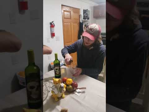 Spiced Apple Wine vs Apple Wine With Spices Added