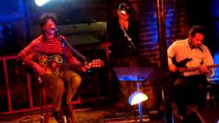 Video No Preguntes de Chinoy