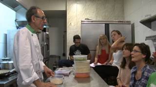 preview picture of video '2 Curso Cocina Vegetariana. Restaurante L´union (León)'