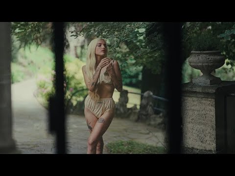 ELENA ROSE, Young Miko - Gyoza