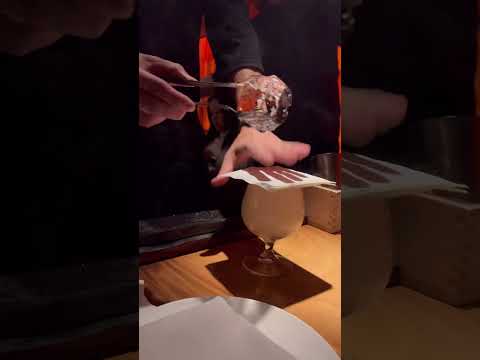 How to make a Smokey whiskey cocktail #mixology #foodie #bar