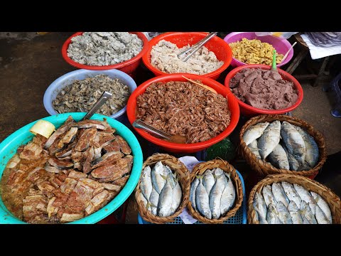 Massive fresh food market scenes, Cambodian street food tour @ Ta Khmao Chas market