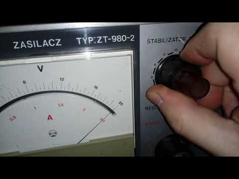Power supply ZT-980-2 by UNITRA.  Zasilacz laboratoryjny.