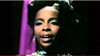 Gladys Knight &amp; The Pips &quot;Giving Up&quot; (1972) Live Audio