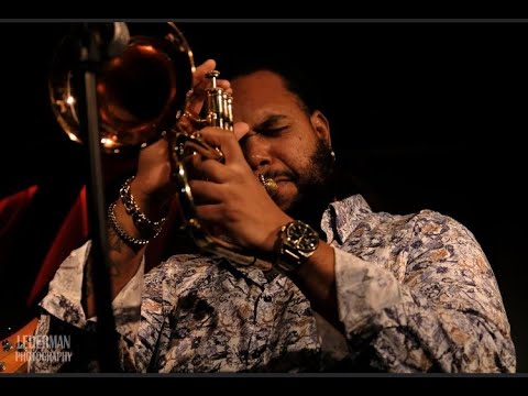 Alexis Baro -Trumpet Solo (Studio vs Live)