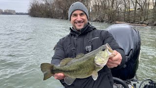 Potomac River Bass & Slab Crappie!!! (Late Winter Bass Fishing)
