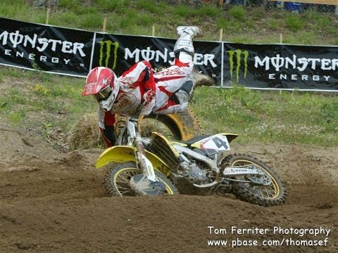 Ricky Carmichael vs James Stewart Battle Crash 2005