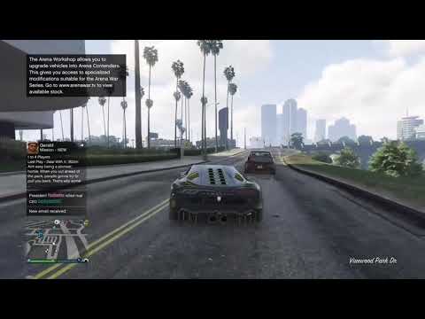 GTA5 police walk into car door