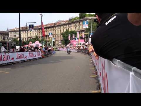Giro 2012 tappa 21 crono finale passaggio Ivan Basso
