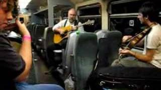 Shepley 2007 Dan Mckinnon and One String Loose on Folk Train