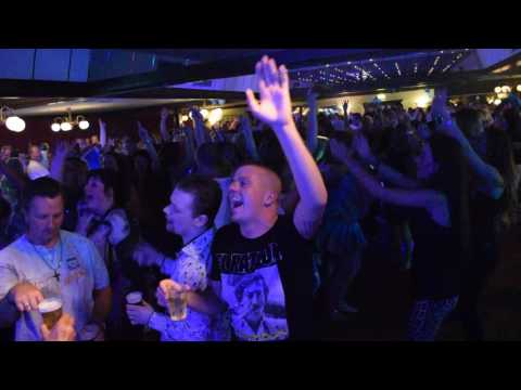 Tinus Hoekstra - Wie denk jij wel wie ik ben