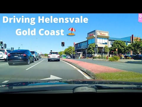 Driving through suburb Helensvale Gold Coast  🏖️