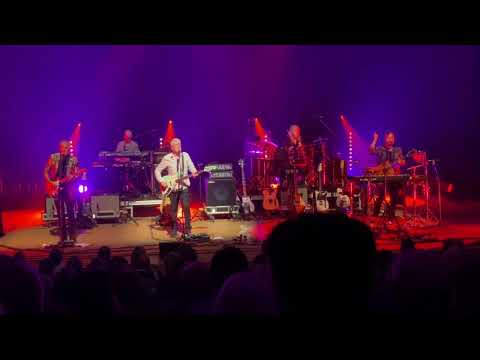 Feel The Benefit, 10cc