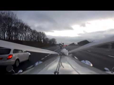 01/12/2018 15:45 (M1, Wakefield, Ossett WF5, UK)