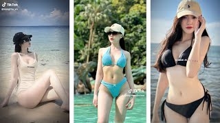 Những Cô Nàng Bikini ? 