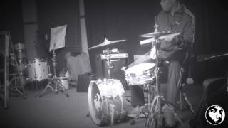 Daru Jones - Karriem Riggins "Track 30 & 5"