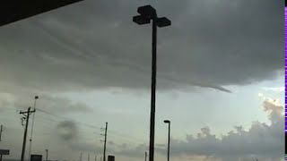 preview picture of video 'Tornado Funnel Cloud Aug 2008'