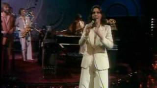 Carpenters - There&#39;s A Kind OF Hush (Live at BBC 1976).mpg