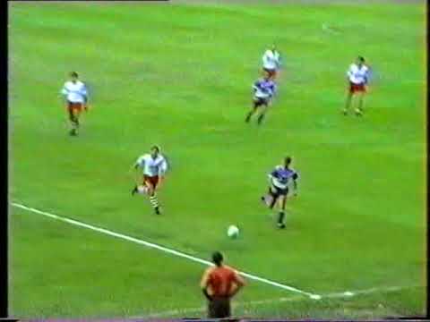 DJK Teutonia Schalke  -  Spvgg  Erle 19   05 08 1990