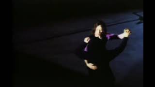 John Lennon y Yoko Ono bailando un vals mientras suena este rolón llamado 'Angel Baby'