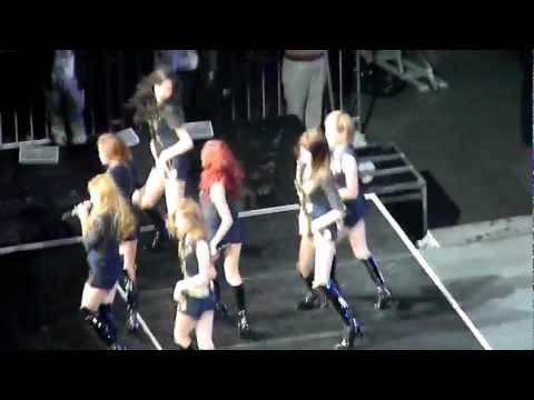 [Fancam] SMTown LA 2012 Girls Generation: Run Devil Run