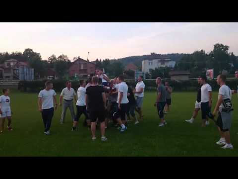 LKS Pisarowce   Radość po awansie #2