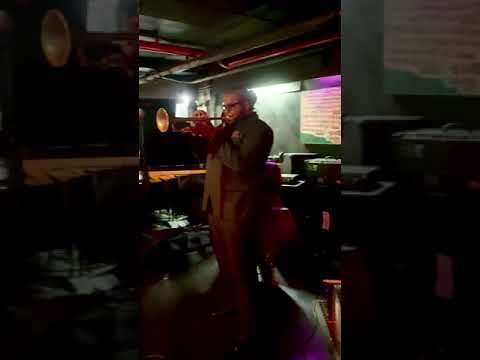 How to trade 8’s 4’s and 2’s on the drums