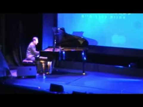 Yitzhak Yedid awarded The 2008 Landau Prize. Solo piano performace at the ceremony.