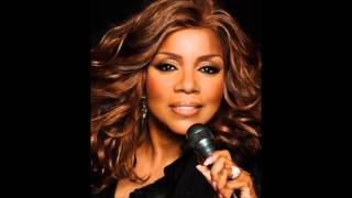 GLORIA GAYNOR - &quot;Never Can Say Goodbye&quot;