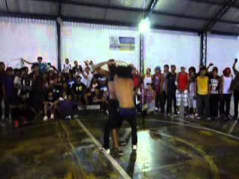 4º BOH 2013 DESEMPARTI , SALESIANOS CREW VS MPU STYLE CREW