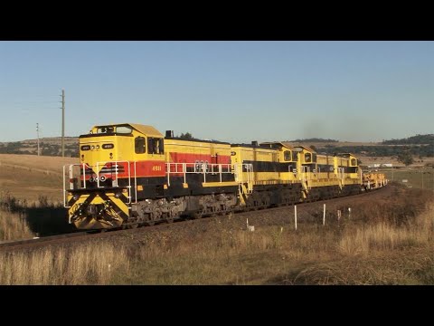 Australian diesel locomotives - Quad 49s - Beecroft to Aberdeen - April 2013