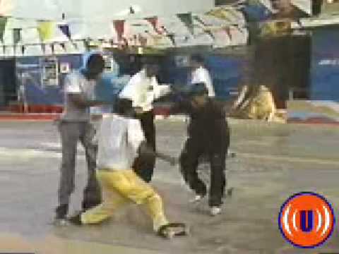 Nuh Trouble We - Rappa Robert & Tippa Lee